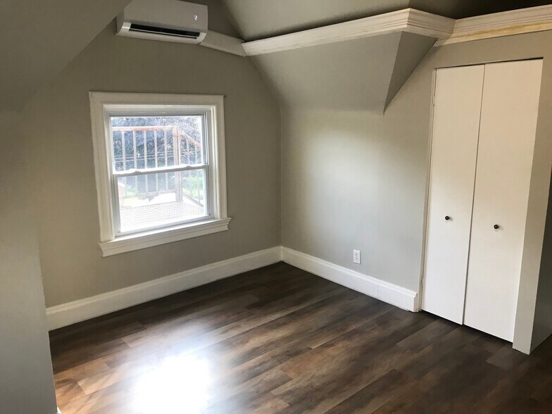 Building Photo - 464 Teece Ave