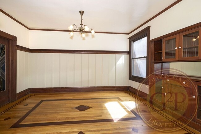 Building Photo - Potrero Hill - 3 BR, 2.5 BA House 1,388 Sq. Ft. - 3D Virtual Tour, Large Private Yard