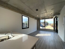 Building Photo - 1120 W Patterson Ave