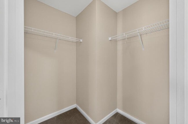Building Photo - 15044 Gaffney Cir