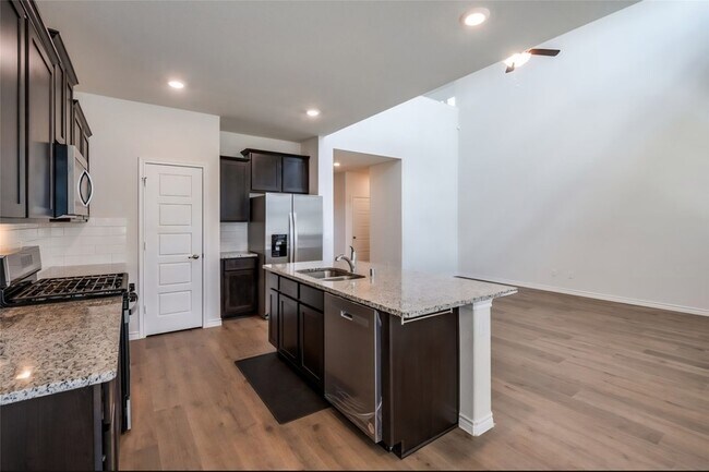 Building Photo - 7216 Headingham Wy