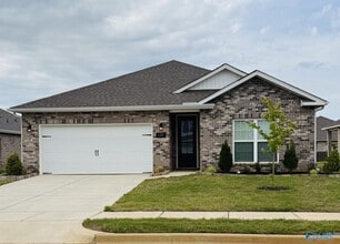 Building Photo - 137 Hazel Pne Trl