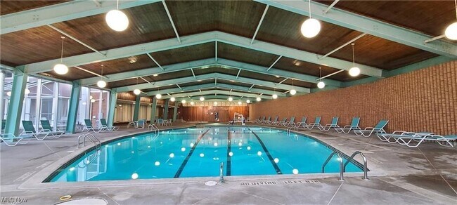 Building Photo - 12700 Lake Rd