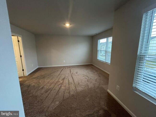 Building Photo - 30 Cramsford St