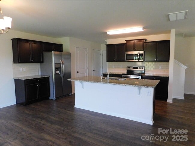 Building Photo - 3995 BETHESDA Pl