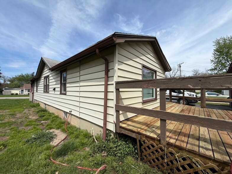 Building Photo - 4815 Lexington Blvd