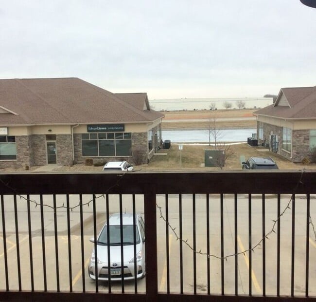 Building Photo - $1,325 | 2 Bedroom, 2 Bathroom Condo | Pet Friendly* | Available for August 1st, 2026 Move In!