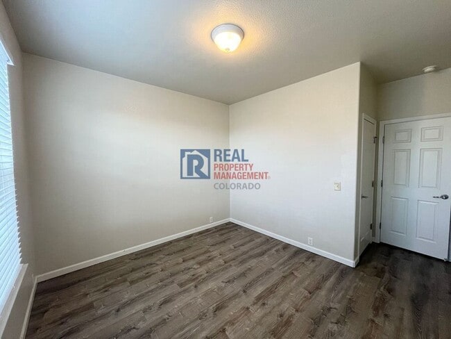 Building Photo - 3601 Vestal Loop