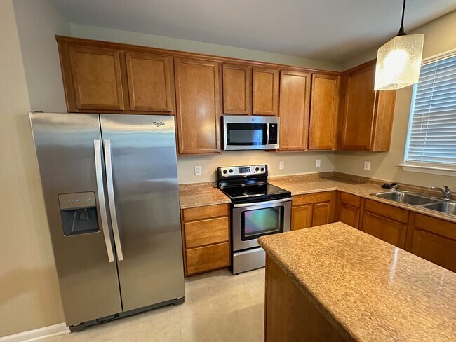 Building Photo - 1203 Castle Pines Dr