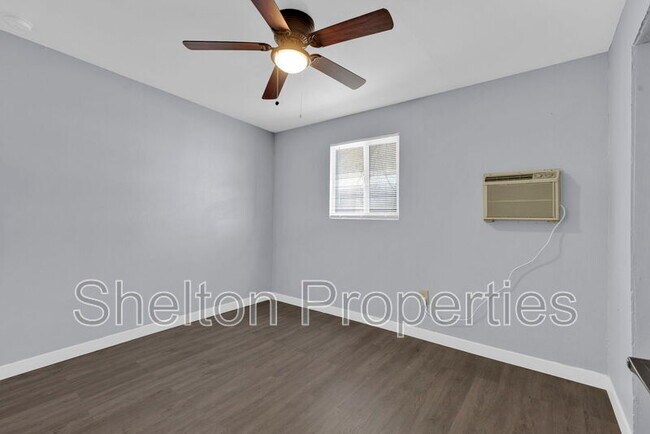 Building Photo - 6022 S 3rd St