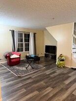 Building Photo - 173 Prestwick Way