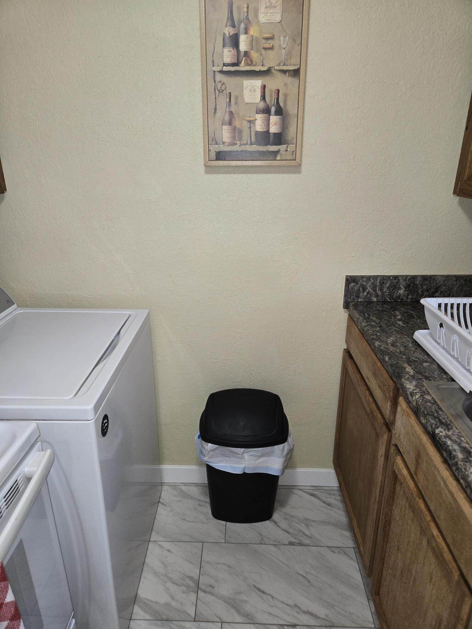 Building Photo - 1713 Anderson St