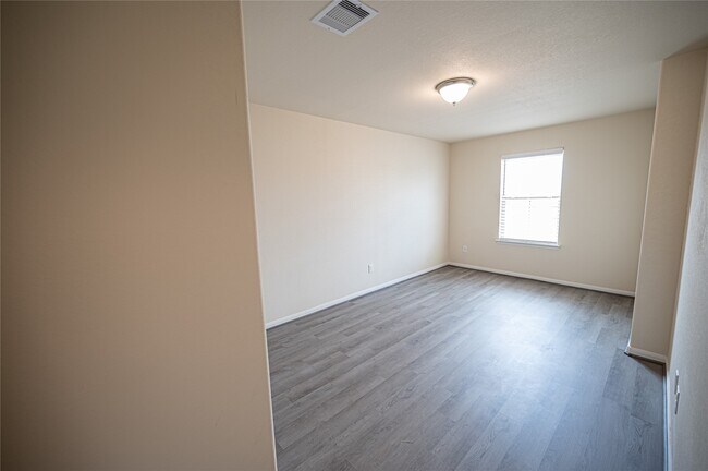Building Photo - 10730 Nathaniel Valley Path