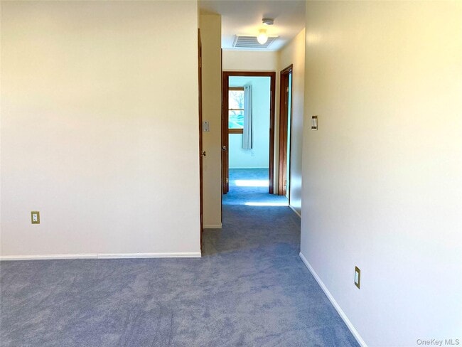 Building Photo - 12 Soundview Ave