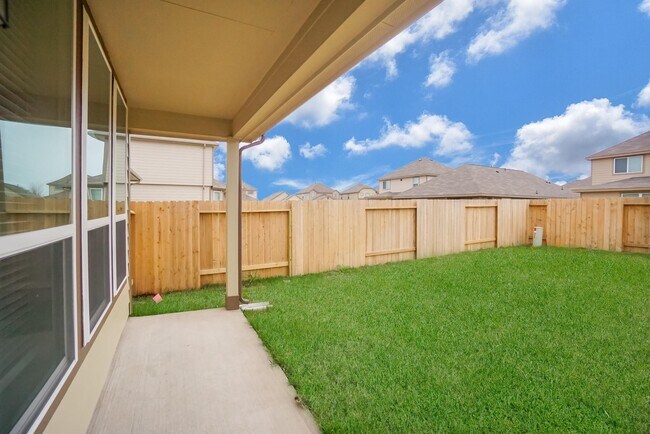 Building Photo - 17246 Quiet Song Ct