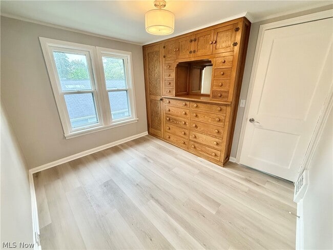 Building Photo - 41 Dewhurst Ave