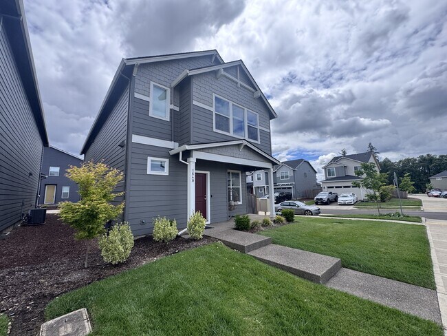 Building Photo - 1640 S 29th Blvd