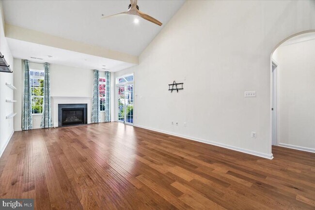 Building Photo - 5358 Red Mulberry Wy