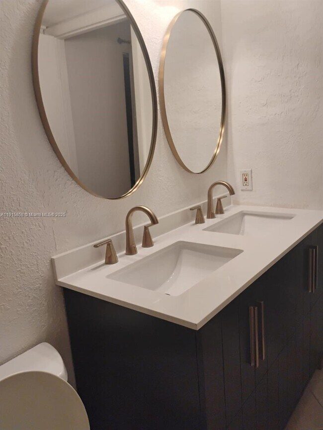 Building Photo - 4241 W McNab Rd