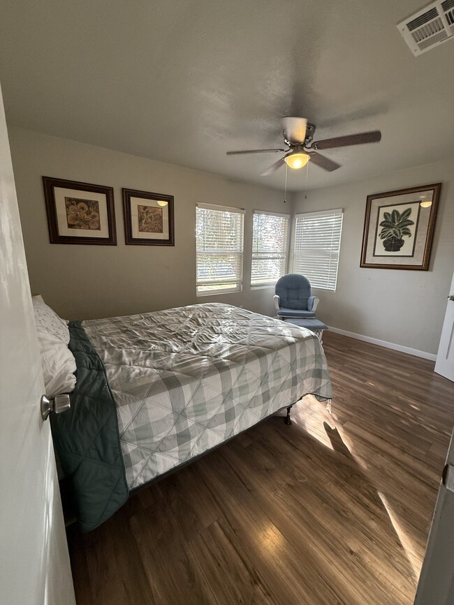 Building Photo - 2414 16th St