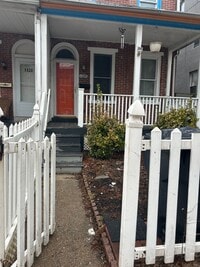 Building Photo - 1122 W 6th St