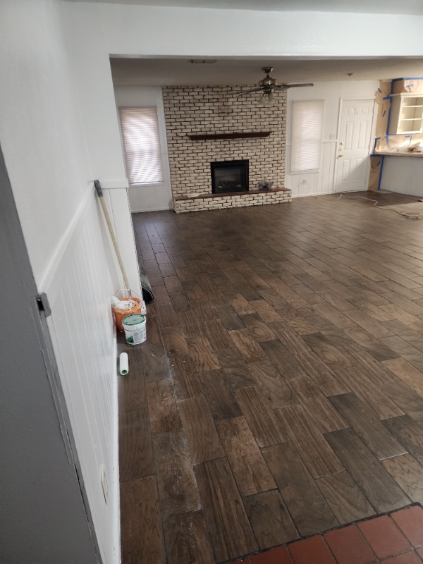 Building Photo - 6012 Vernon Ave