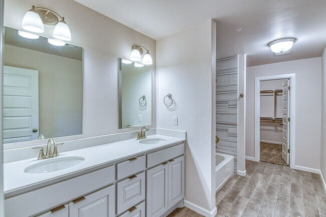 Building Photo - Brand New Construction! Lawn care provided!