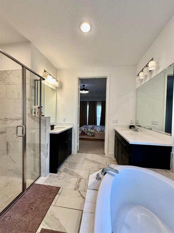 Building Photo - 1113 Scenic Grn Lp