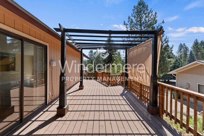 Building Photo - ***Coming Soon*** 4 Bed 3 Bath North Side Home nearly 2400 sq/ft Mead School District