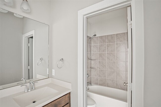 Building Photo - 1621 Rose Willow Wy