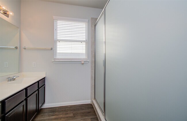 Building Photo - 3504 Cannon Dr