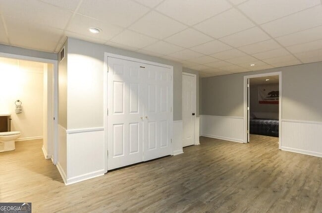 Building Photo - 3119 Swallow Dr NE