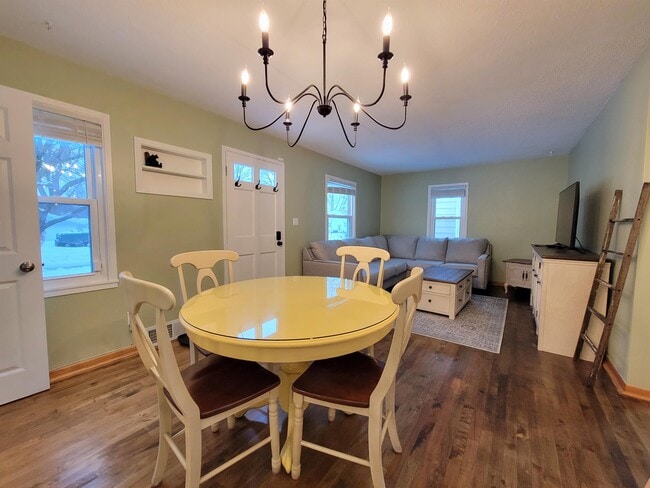 Building Photo - 730 11th Ave SE