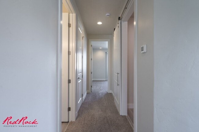 Building Photo - Hurricane Valley 3 Bedroom Townhome