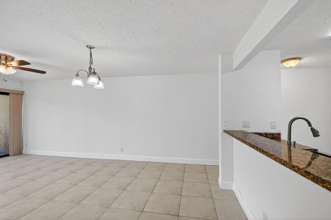 Building Photo - 1681 Balfour Point Dr