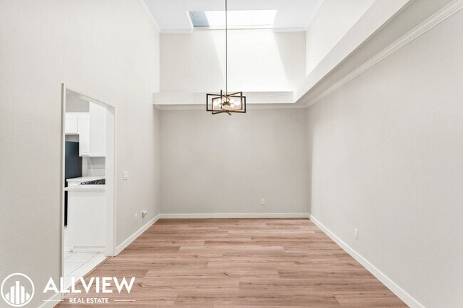 Building Photo - Charming San Juan Capistrano Home with Garage & Modern Amenities