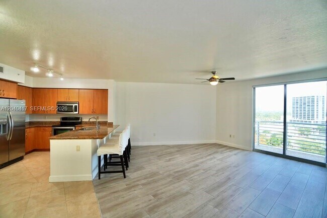 Building Photo - 1830 Radius Dr