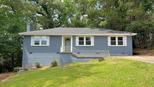 Primary Photo - 3-Bedroom Dalraida Delight