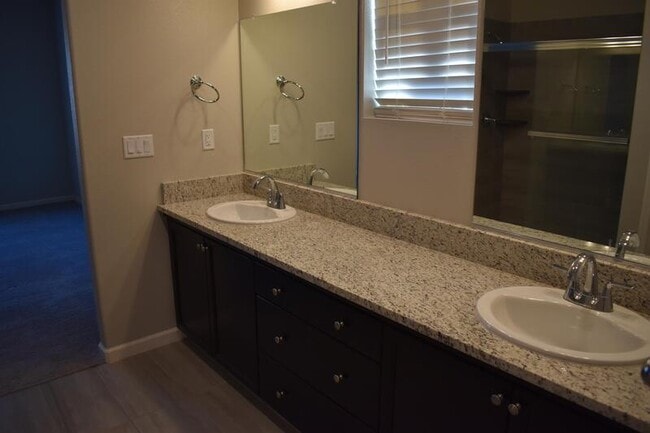 Building Photo - 610 Wood Crest Ave