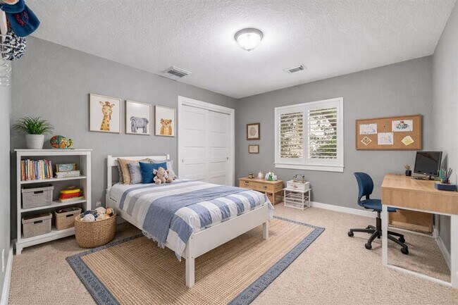 Building Photo - 10820 Sky Rock Dr