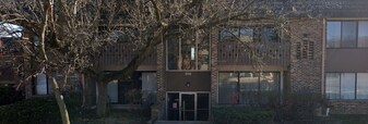 Building Photo - 2118 Pauline Blvd