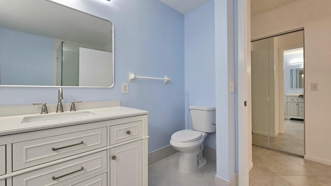 Building Photo - 5139 Floria Way