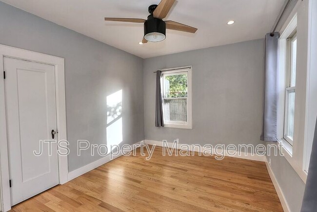 Building Photo - 809 Figueroa St