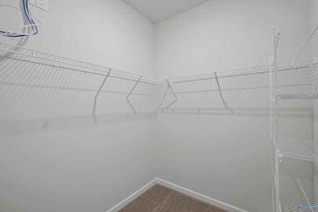 Building Photo - Move In Special!! 1/2 Off First Month's Re...