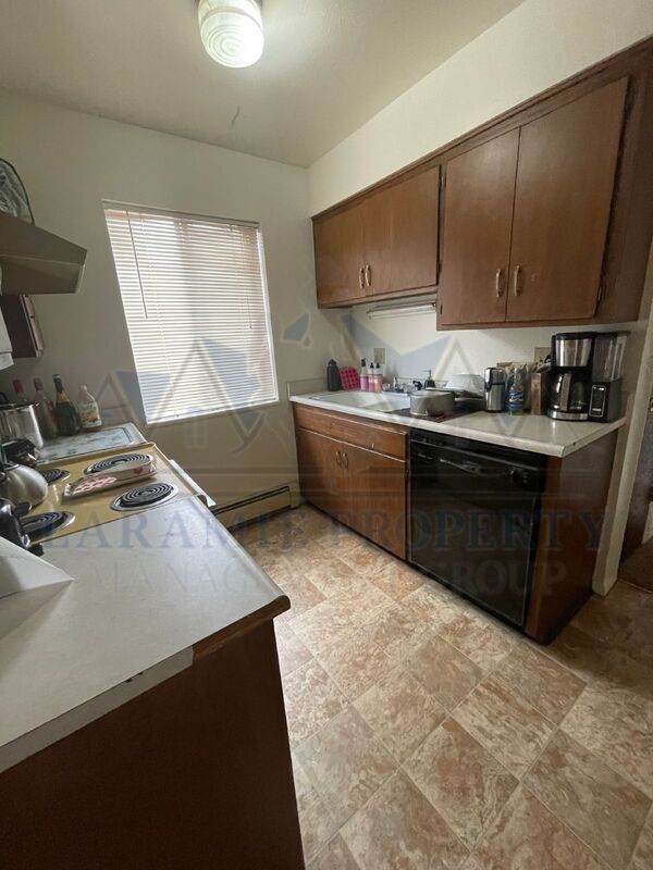 Building Photo - 710 Downey St