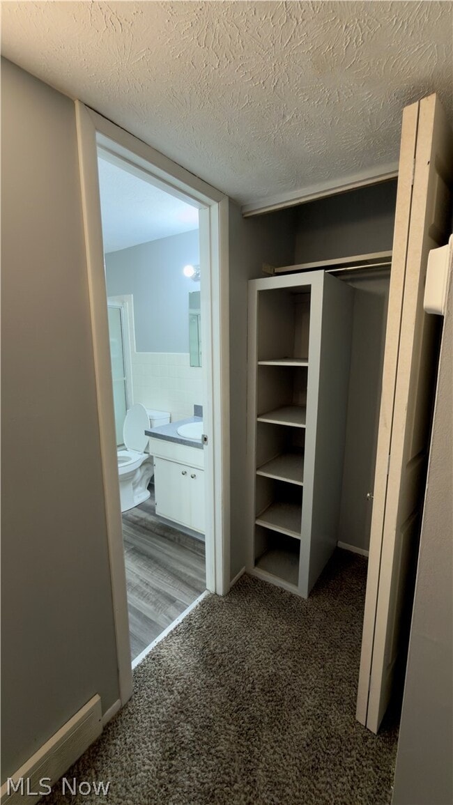 Building Photo - 4780 Pin Oak Dr