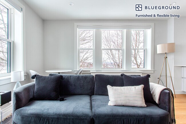 Building Photo - 123 Highland Ave