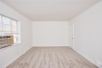 Building Photo - 1347 Briarwood Dr NE