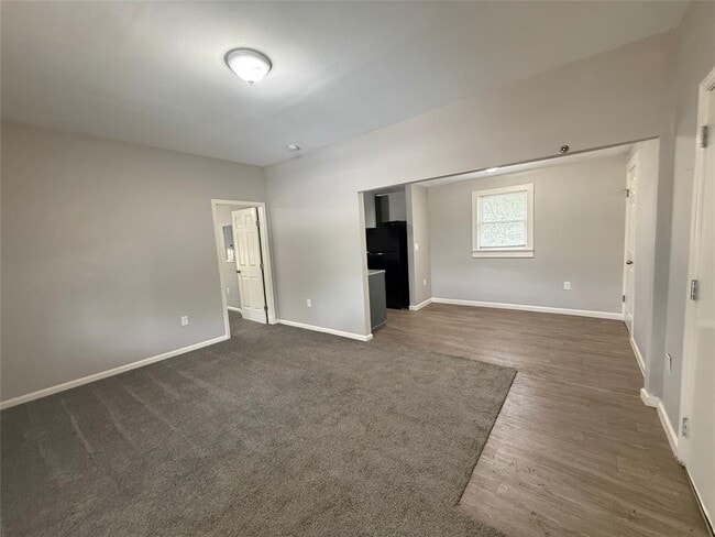 Building Photo - 130 Olive St