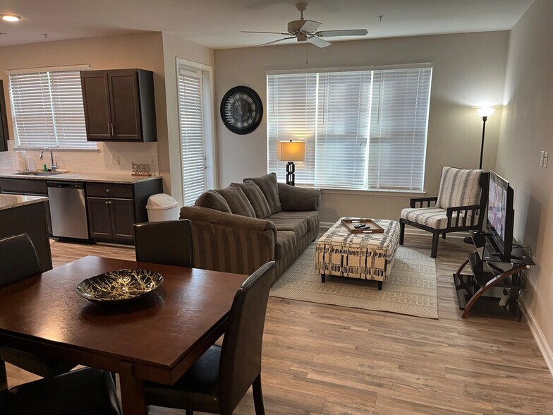 Building Photo - 1591 Millspring Dr